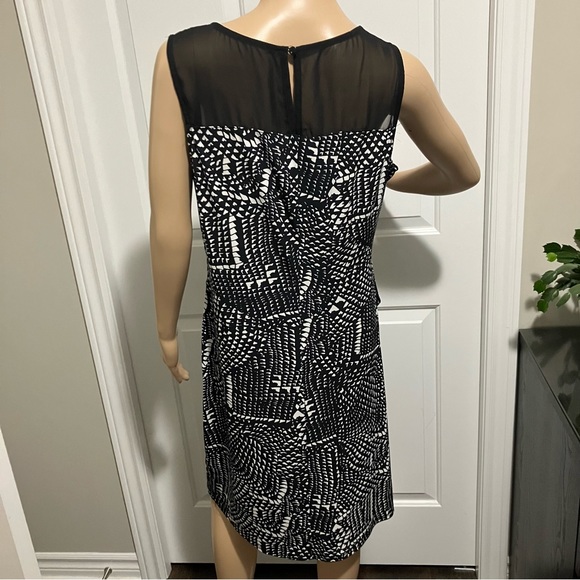 Ricki's | Black & White midi lightweight dress - Picture 2 of 7